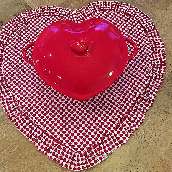 Other - Heart oven safe ceramic dish!❤️